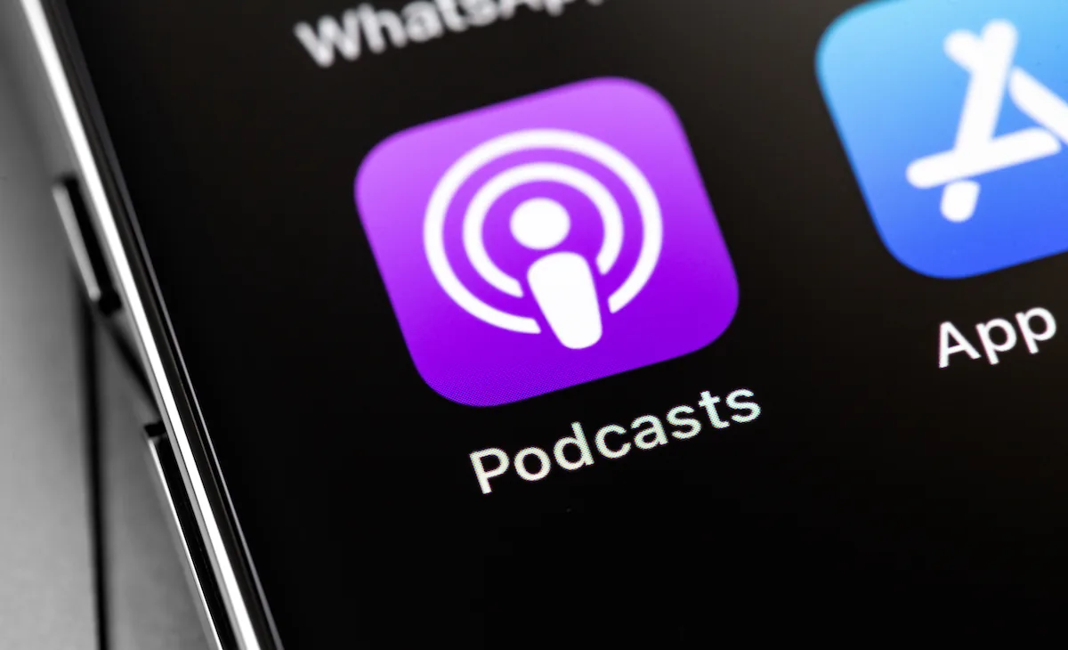 Apple: Reverse Acqui-Hire of Huxe AI Signals Push Into Interactive Audio Infrastructure